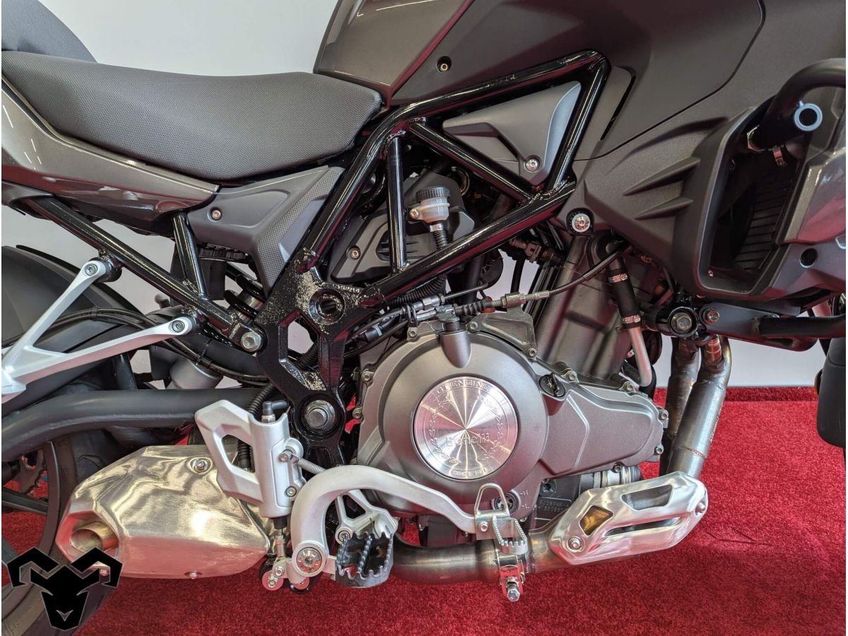 Motocicleta Benelli TRK 502 ABS, 2017, 500 cc, 47 cp
