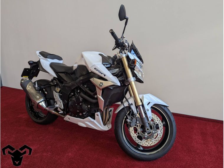 Motocicleta second hand Suzuki GSR 750, 2012, 749 cc, 105 cp, 48328 km