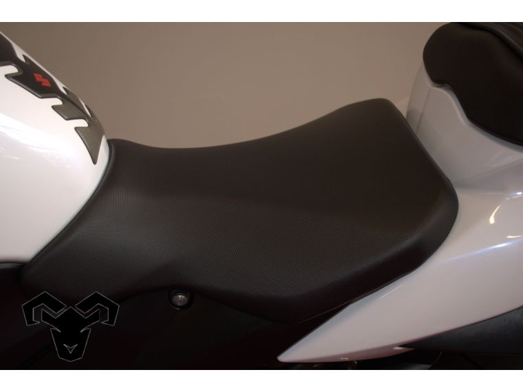 Motocicleta second hand Suzuki GSR 750, 2012, 749 cc, 105 cp, 48328 km