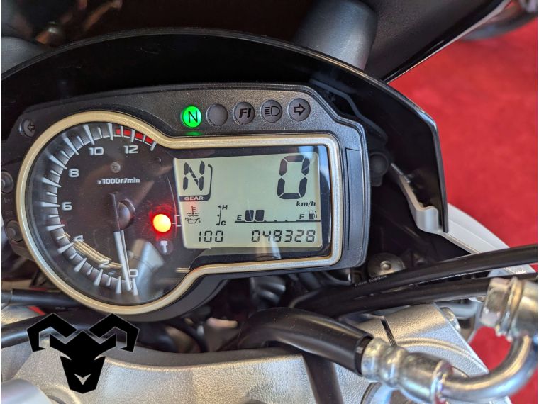 Motocicleta second hand Suzuki GSR 750, 2012, 749 cc, 105 cp, 48328 km