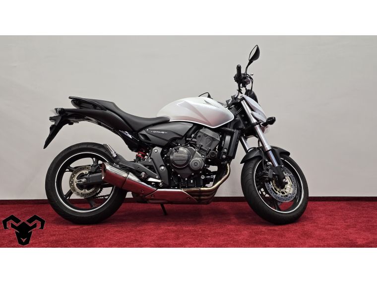Motocicleta second hand Honda CB600F Hornet , 2010, 599 cc, 102 cp, 29586 km